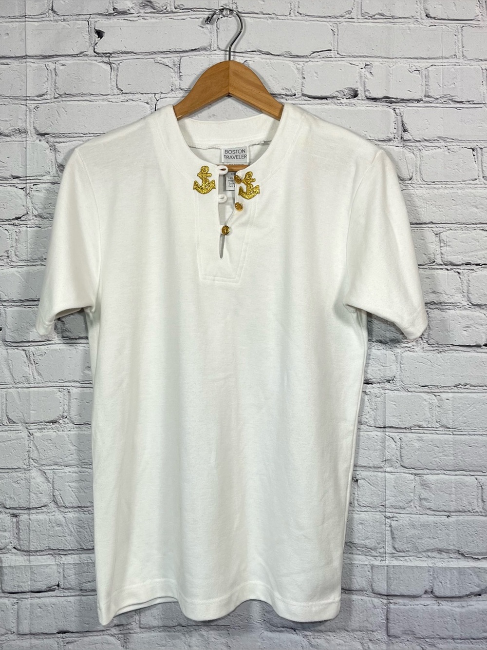 Boston Traveler Blouse T Short Womens Size Medium White Knit Anchor Logo